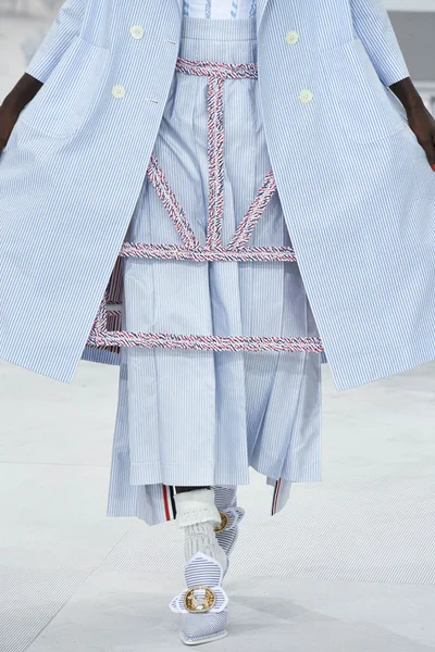 Look 98